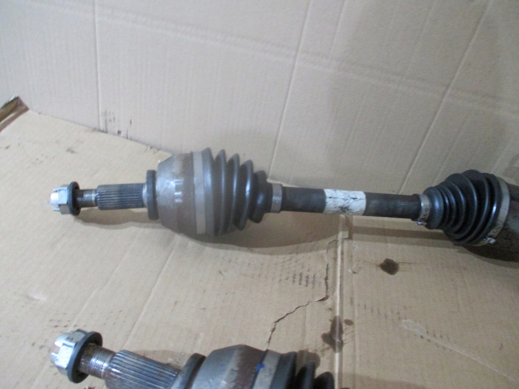 фото №1, Привідний вал ліва перед передня renault trafic iii lift 2.0 dci