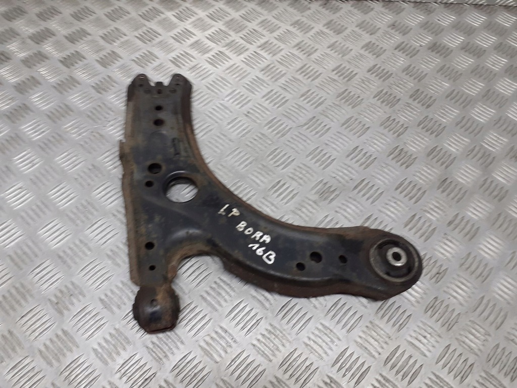 фото №1, Рычаг левый перед vw bora