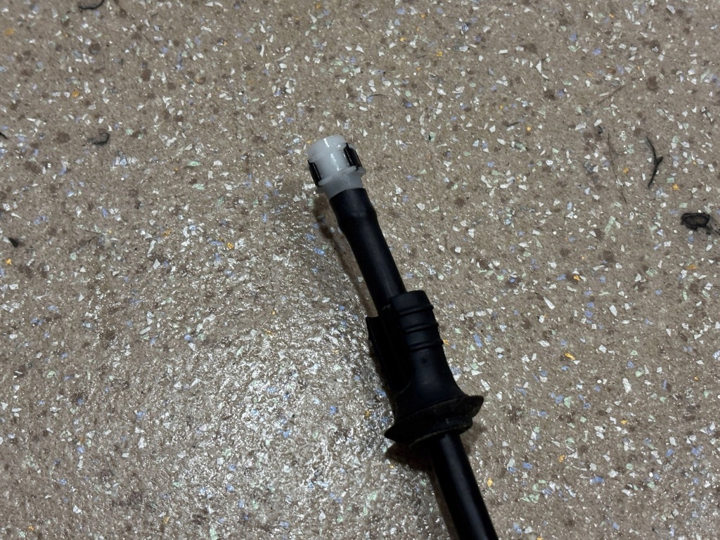 Шланг омивача фари bmw m5 f90 7357350 в Україні