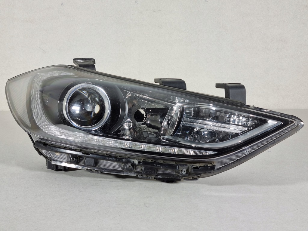 фото №1, Hyundai elantra лампа правая перед обычная фара