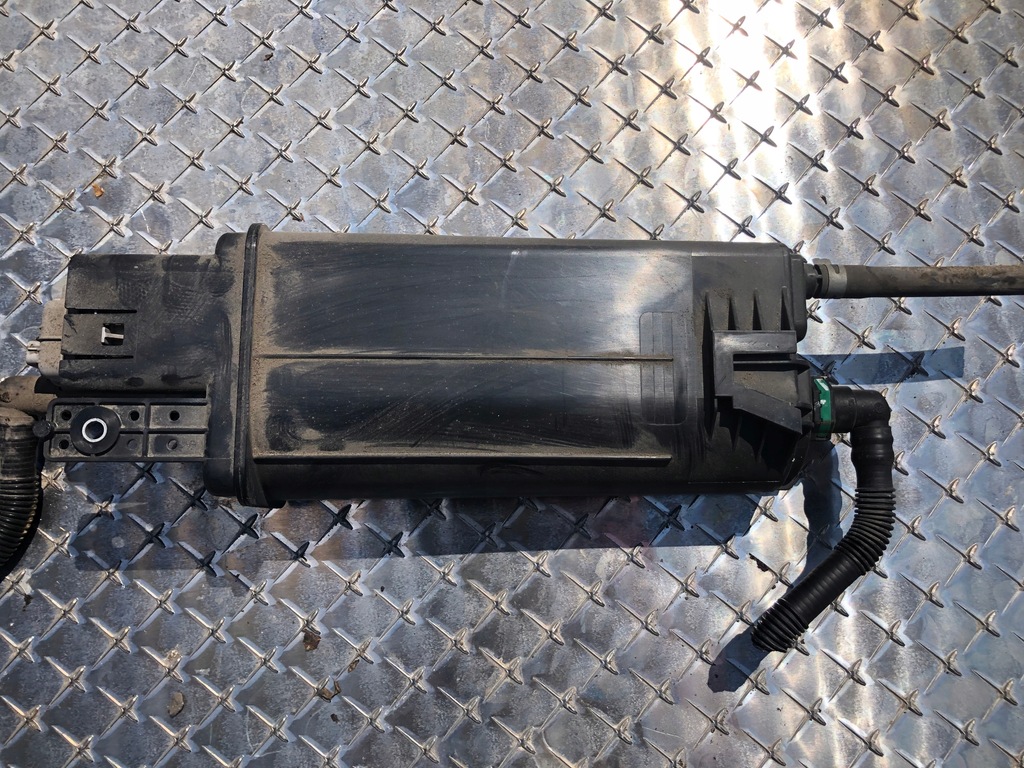 фото №5, Корпус фильтра угольный toyota chr c-hr