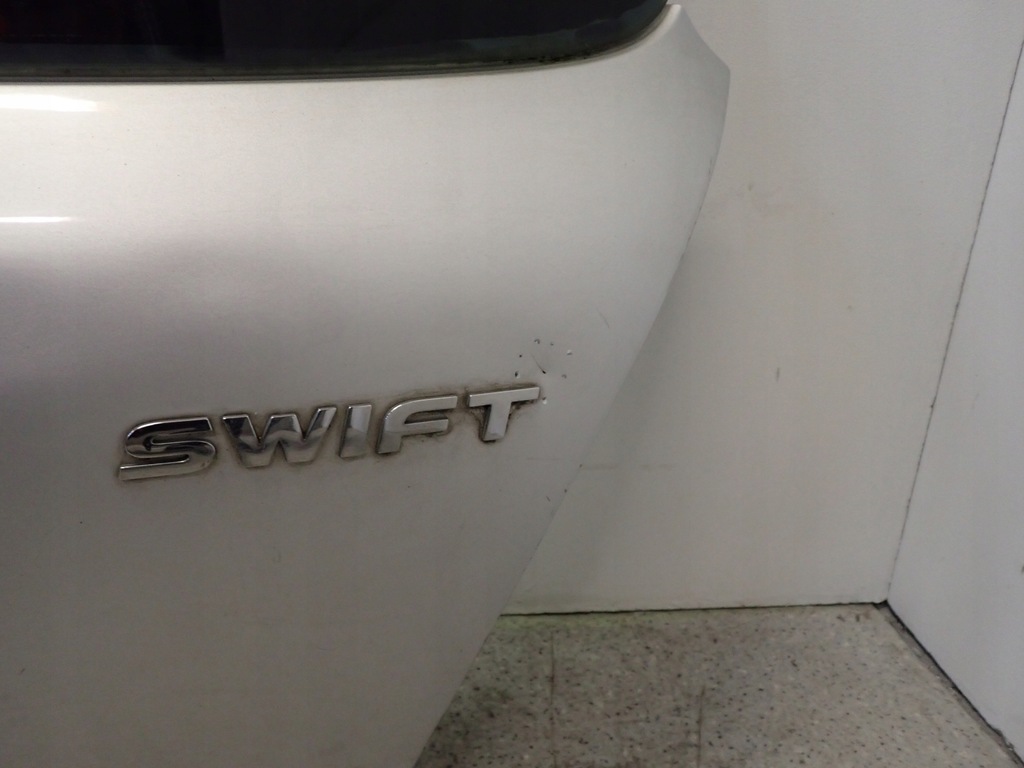 фото №14, Suzuki swift mk6 04-09 кришка багажника багажника скло задня