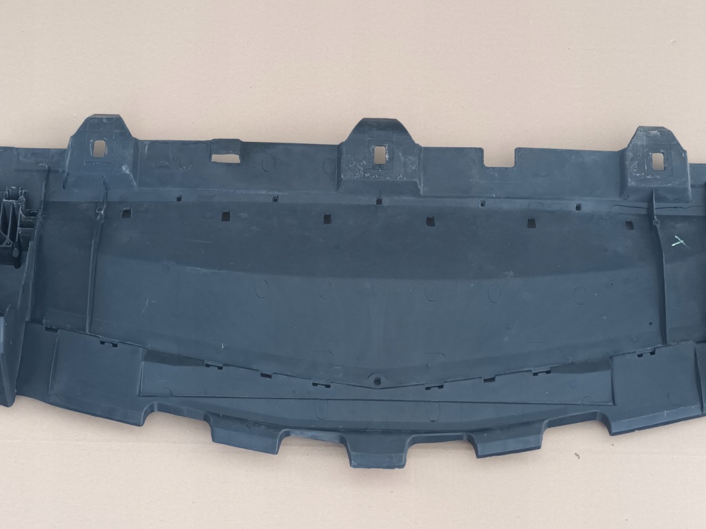 фото №8, Захист плита pod бампер mercedes a-klasa amg w176 перед