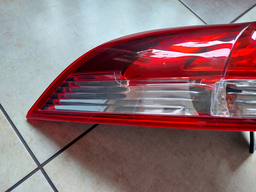 фото №4, Ліва лампа - задня --- renault clio iv - kombi