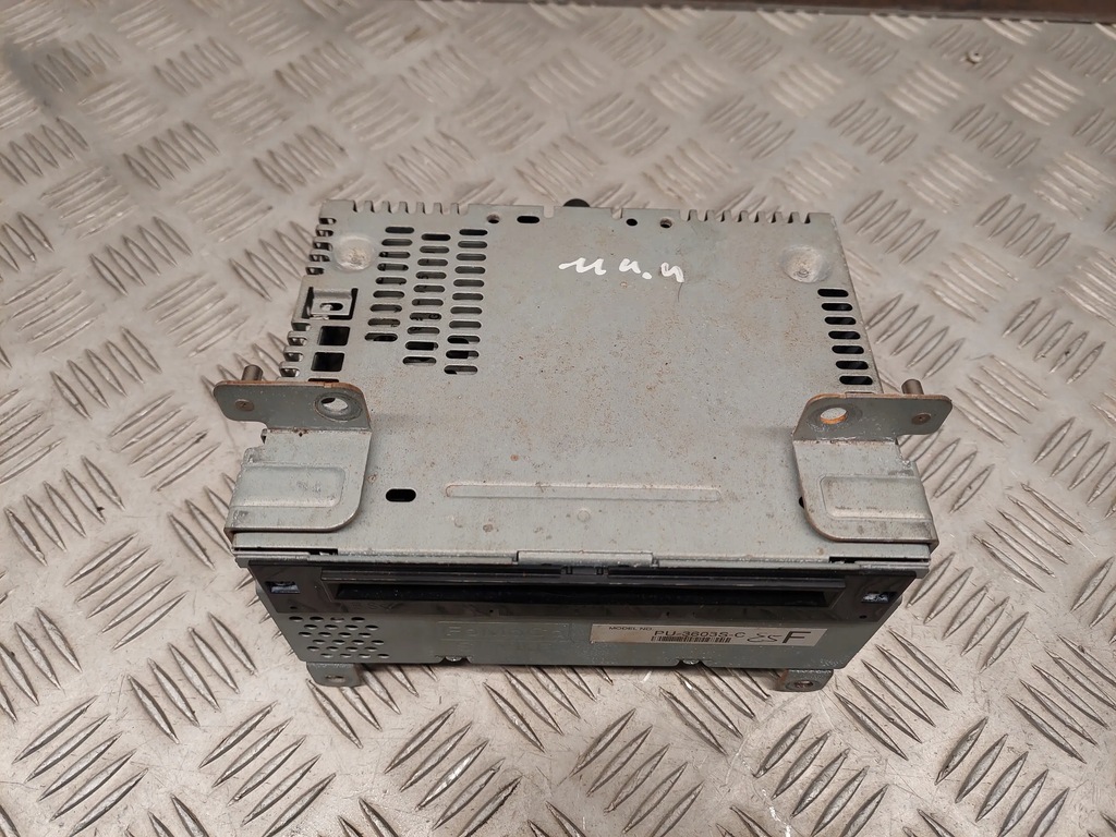 фото №5, Ford mustang vi gr3t19c107da автомагнитола