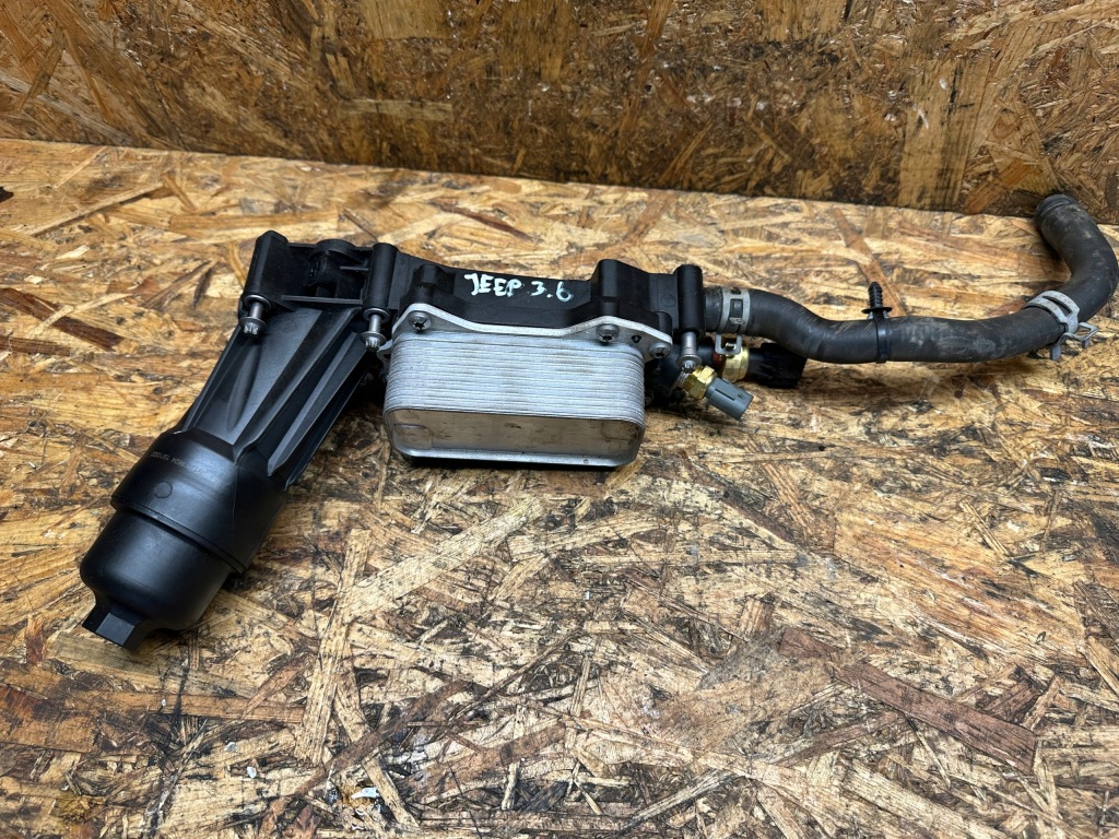 Купить Радиатор масла chrysler jeep dodge 3.6