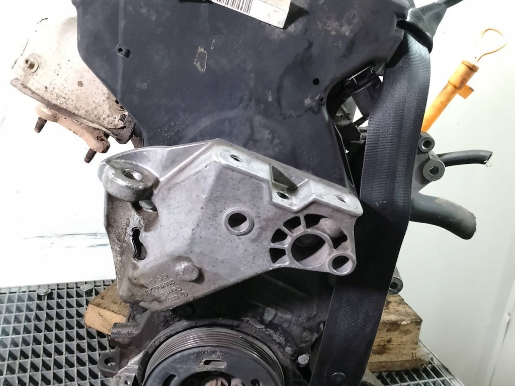 Двигун audi a3 8l1 1.8 agn Зі Шроту