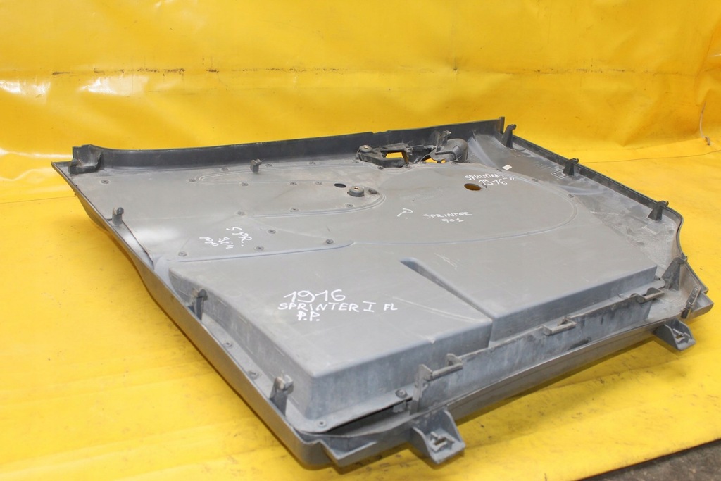 фото №6, Обшивка дверь правый перед sprinter i fl