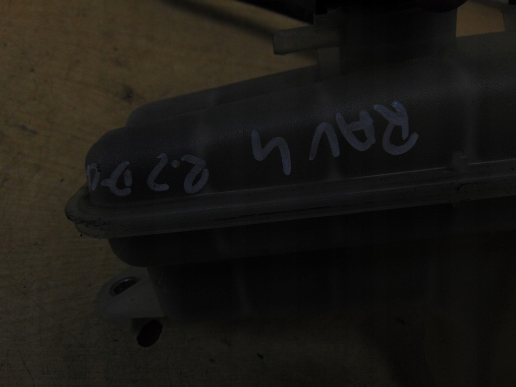 фото №7, Бак расширительный toyota rav4 iv 2012- 2.2d-cat