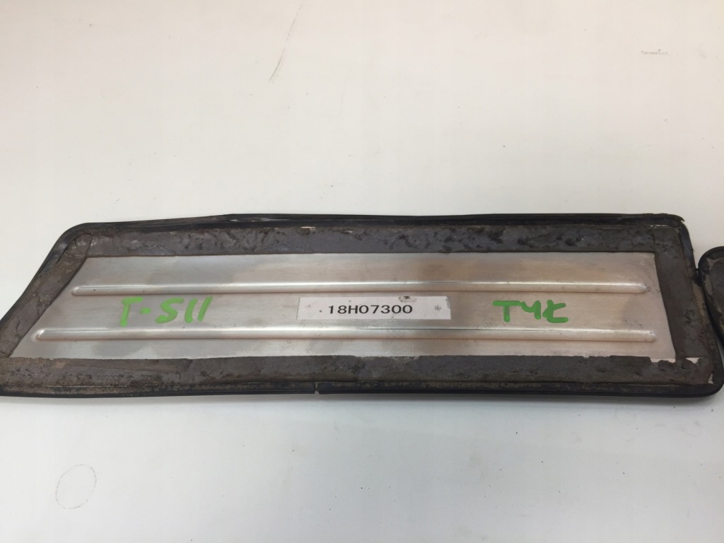 фото №2, Daihatsu terios ii молдинг накладка поріг задня