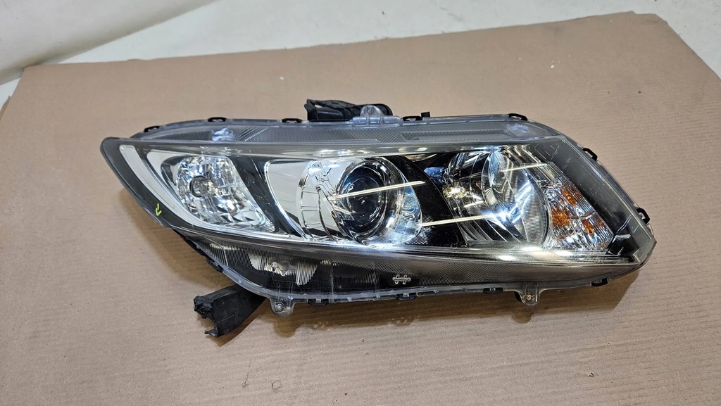 фото №14, Лампа перед передняя правая honda civic ix sedan линза