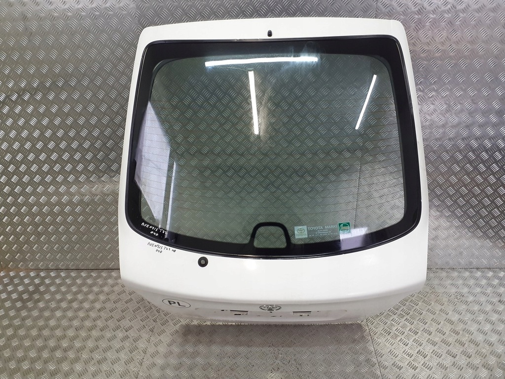 фото №1, Кришка багажника багажника toyota avensis t22 040 hb