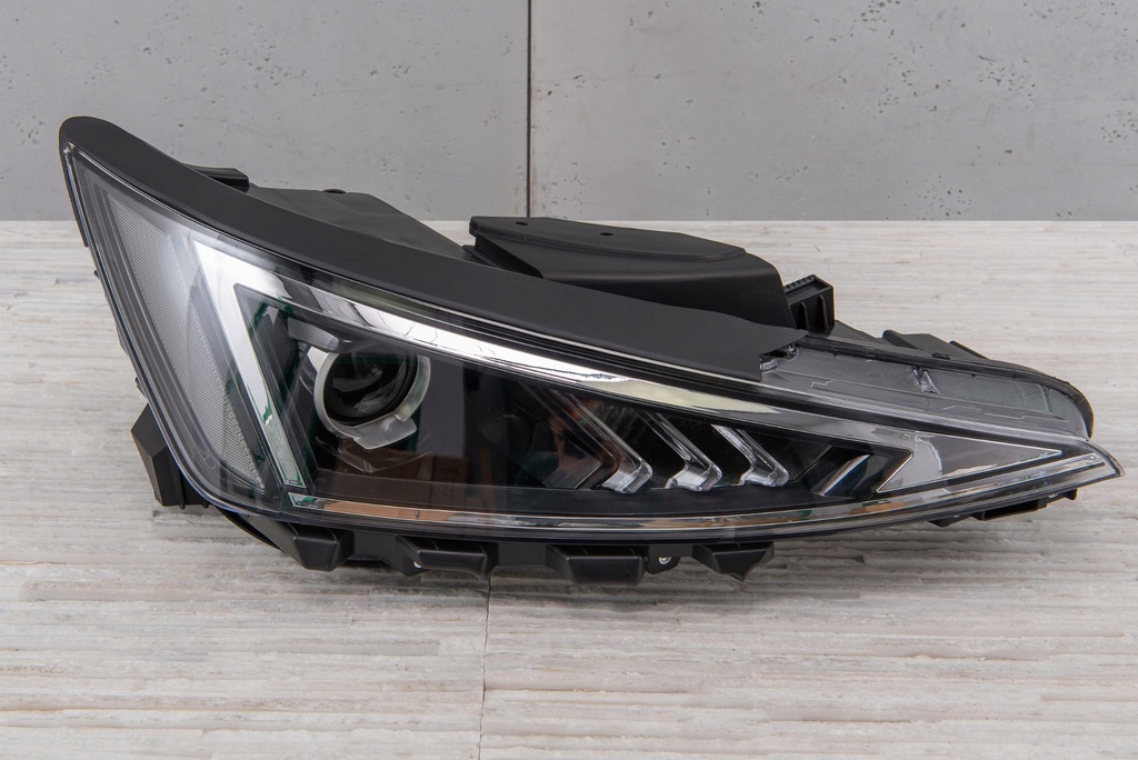 фото №8, Hyundai elantra vi ad 2018-2020 лампа передня права 92102f2500