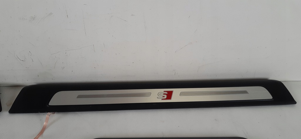 фото №7, Audi q8 накладки накладки пороговые 4m8.947.406, 4m0.947.418