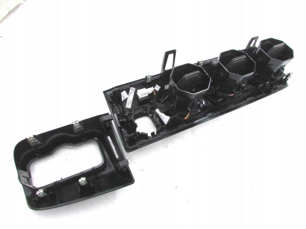 фото №7, Mercedes w177 w247 панель решётка обдув europa kpl