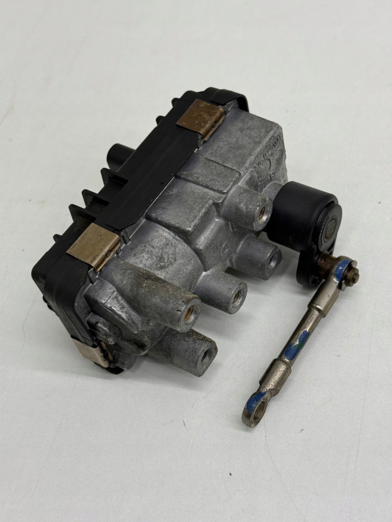 Audi q7 a4 a6 c7 3.0 tdi crt регулятор турбіни турбонагнітача 6nw010430-47 в Україні