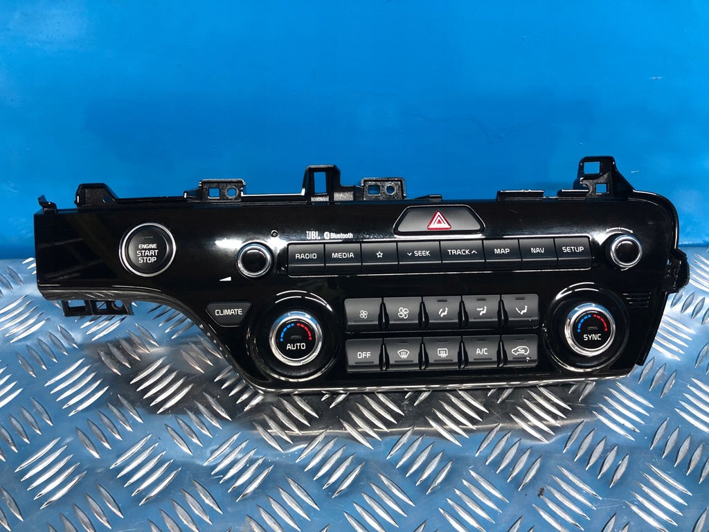 фото №1, Kia sportage iv панель кондиционера радио управление