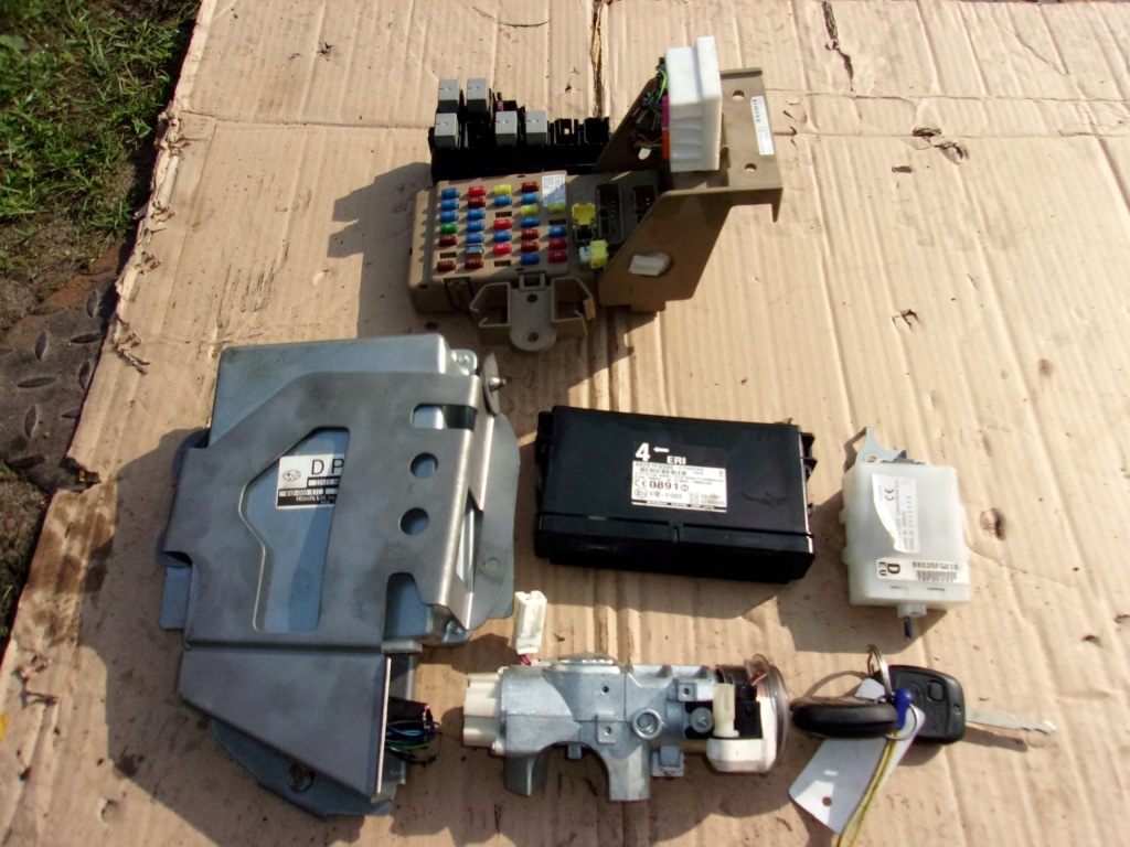 фото №1, Impreza 07 1.5 бортовой компьютер набор стартовый 22611am750