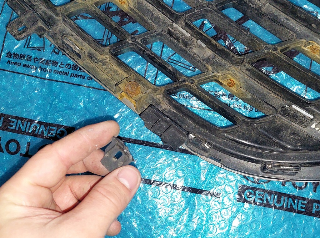 фото №5, Renault trafic iii lift решётка радиатора решётка радиатора бампера