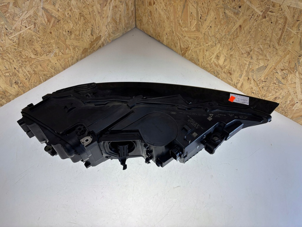 фото №15, Audi q7 4m 2021 лампа передняя