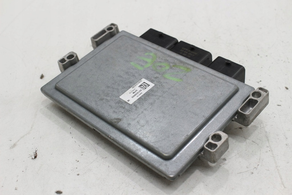 фото №9, Бортовой компьютер блок управления 237d40225r renault zoe