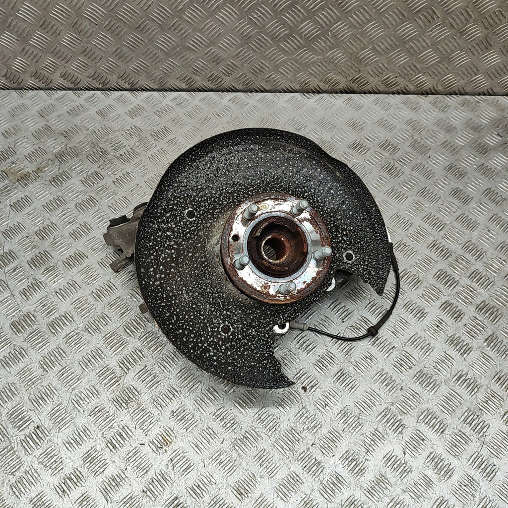 фото №1, Land rover range rover sport l494 2018 левая сторона ступица колеса заднего