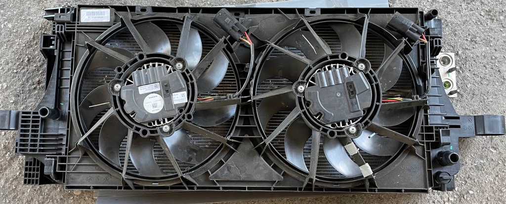 фото №1, Kpl. volvo xc40 polestar 2 xc40 ev400