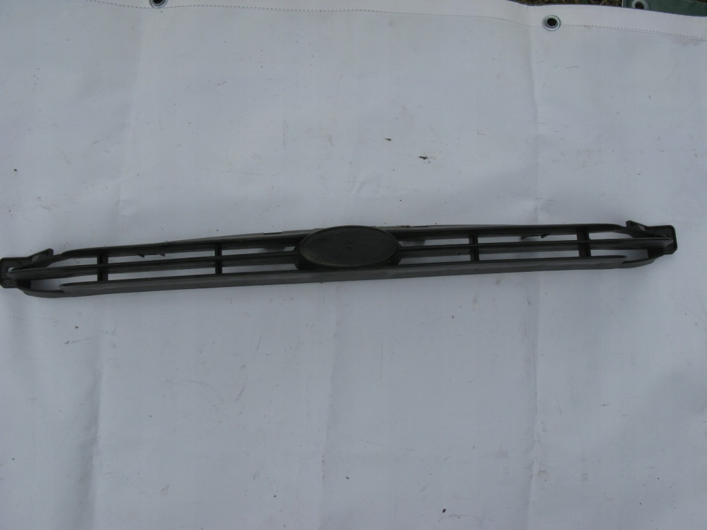 фото №1, Решётка радиатора решётка радиатора ford escort mk6 mk7