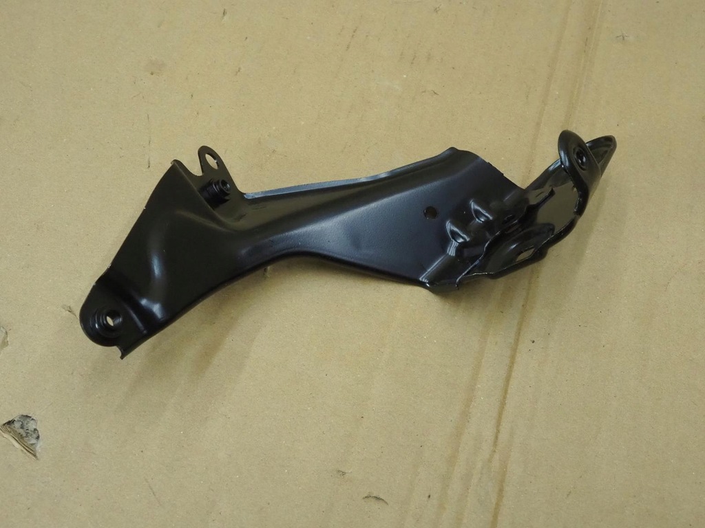 фото №13, Skoda octavia iv кронштейн крыла правый перед 5e3821228 новый