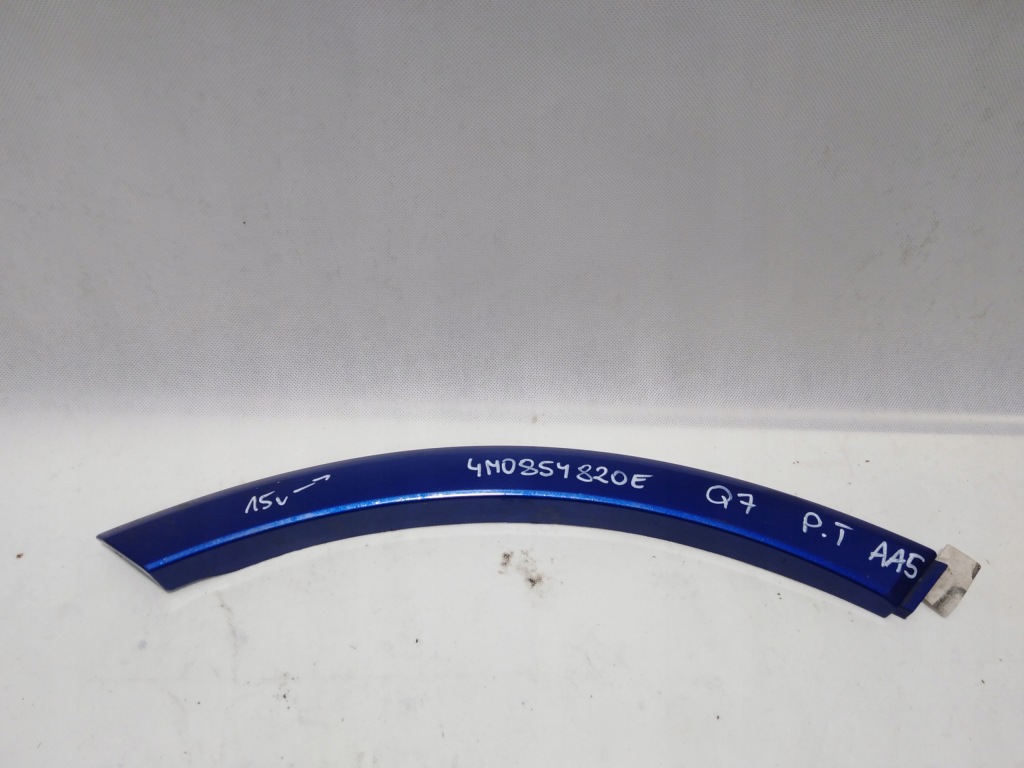 фото №1, Audi q7 15- молдинг крыла правая задняя 4m0854820e