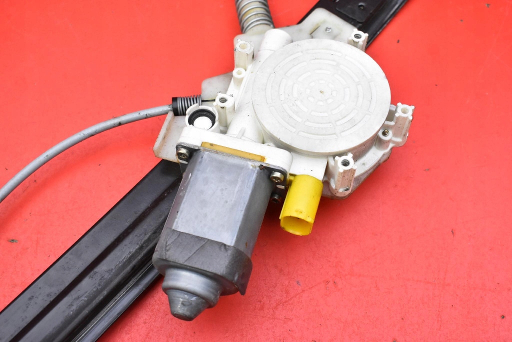 Подъемник стекло левый перед eu 6954891.0 mini cooper one r50 3d hb 01-04 Недорого