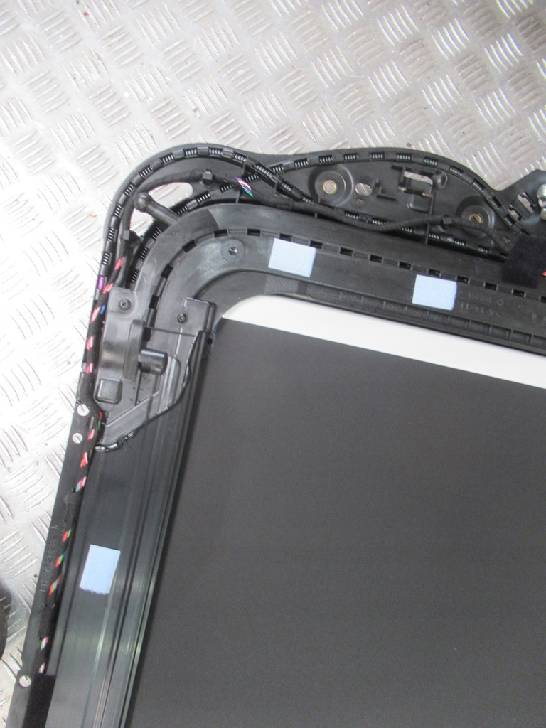 фото №9, Maserati levante люк комплект 06702661380