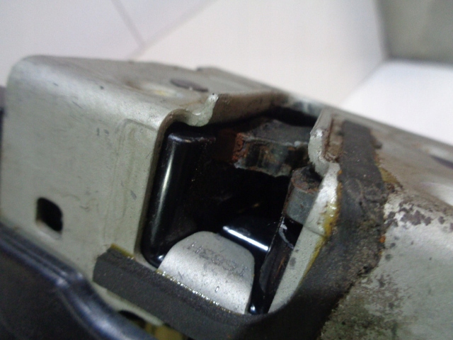 фото №7, Lancia оригинальный номер p04589915ad замок pin