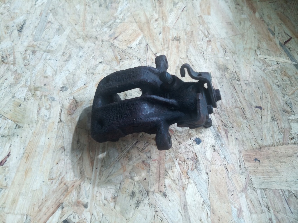 фото №4, Суппорт задняя левый vw golf iii 3 vento проверенный !