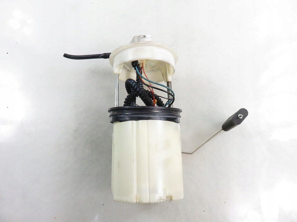 фото №12, Насос топлива nissan almera n16 1.5 0580314053