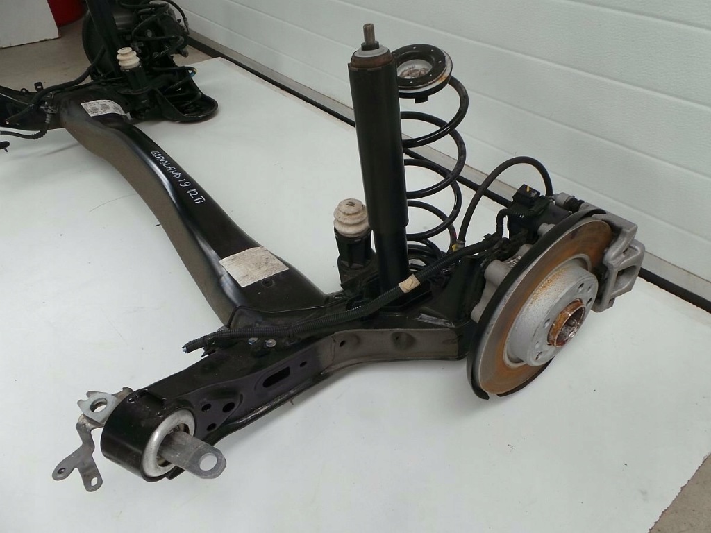 фото №3, Opel grandland x 2019 балка подвеска oś задняя