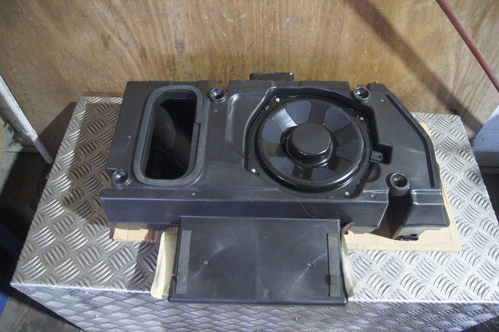 фото №1, Сабвуфер басовый range rover vogue iv l405 cpla-18808-ca