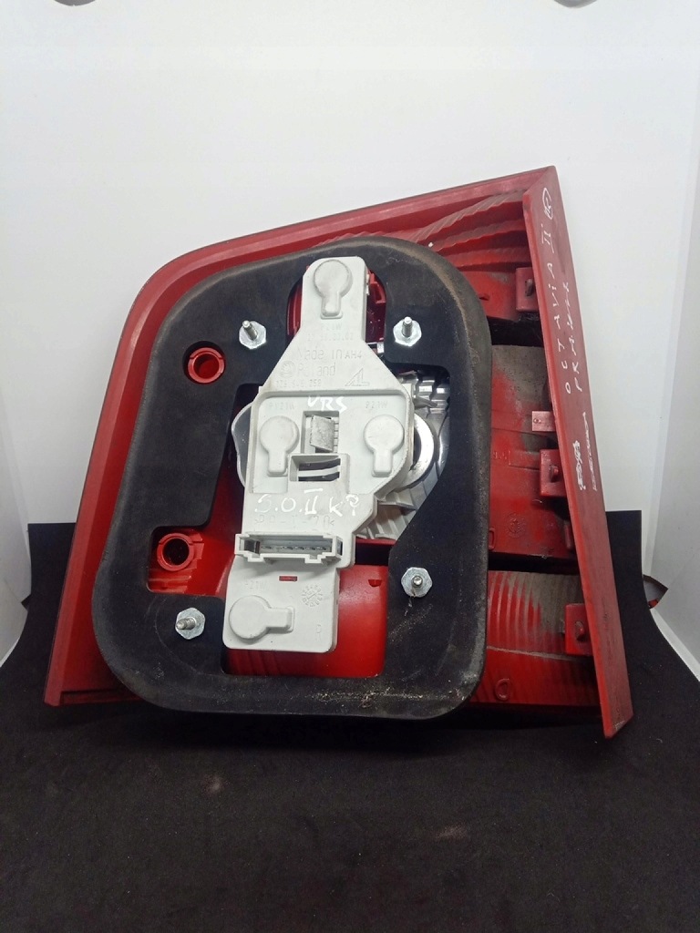 фото №9, Лампа правий задня skoda octavia ii kombi 1z9945096