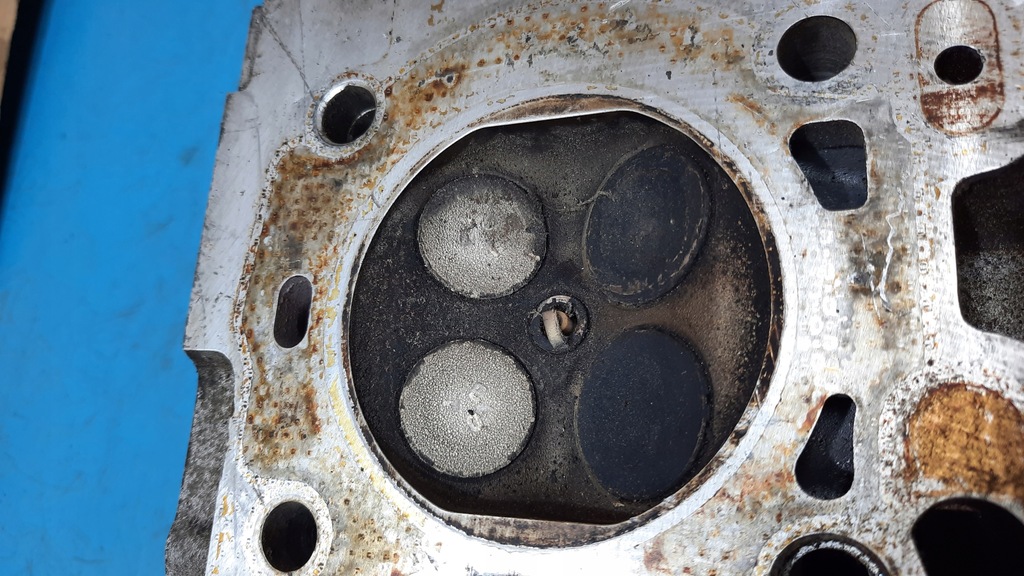 фото №6, Головка двигуна 1001837 volvo s60 v70 2.4b 140km