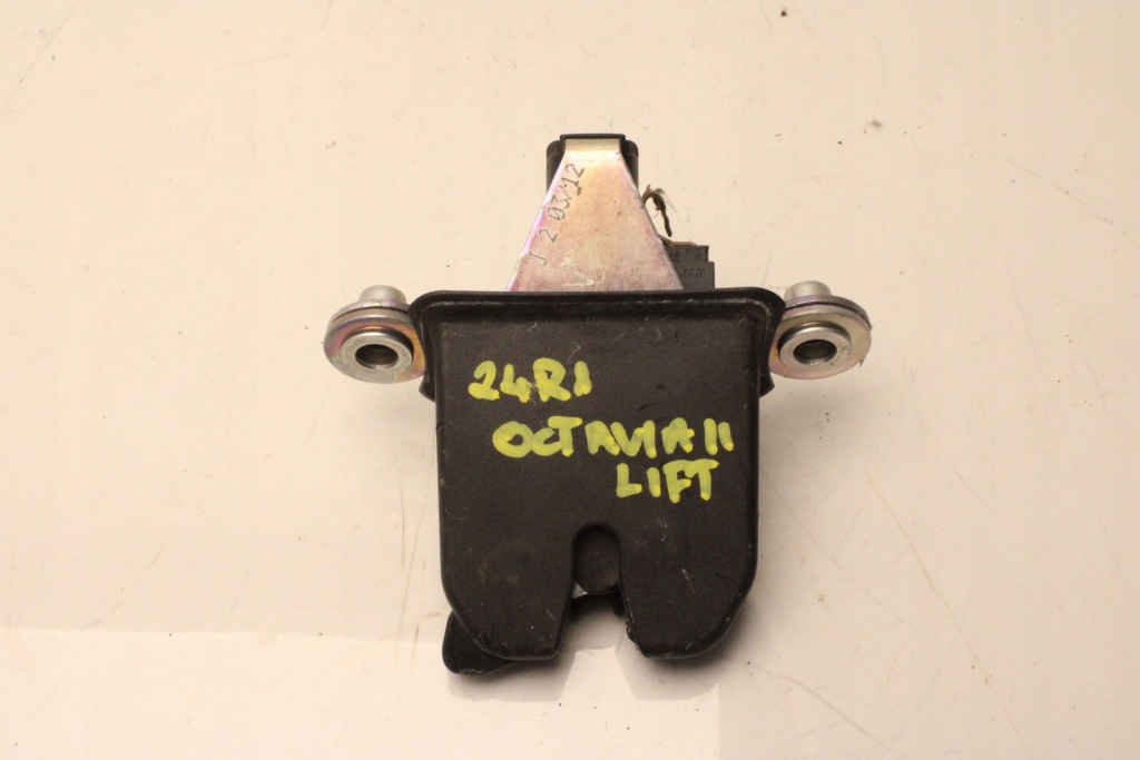 фото №1, Skoda octavia ii замок кришки багажника задня 1z5827501e