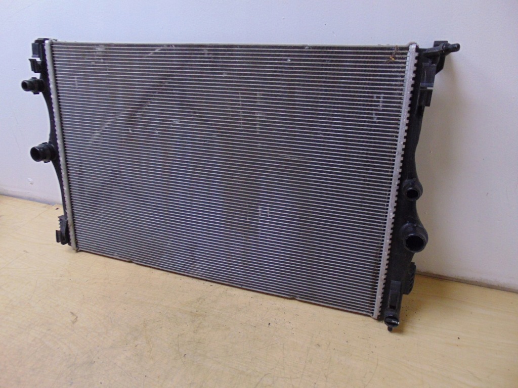 Радіатор води mercedes w177 w247 a2475000203 Ціна