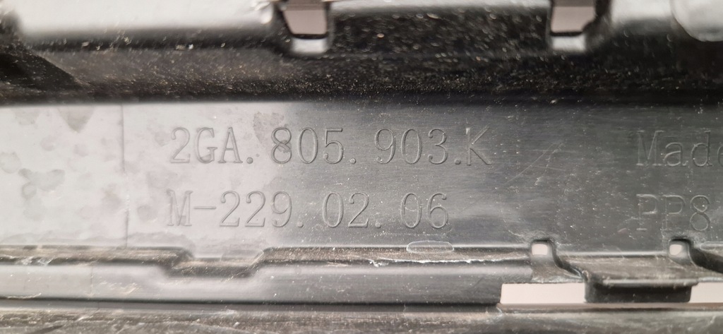 фото №11, Vw t-roc lift 2ga 21- накладка решётка бампера перед