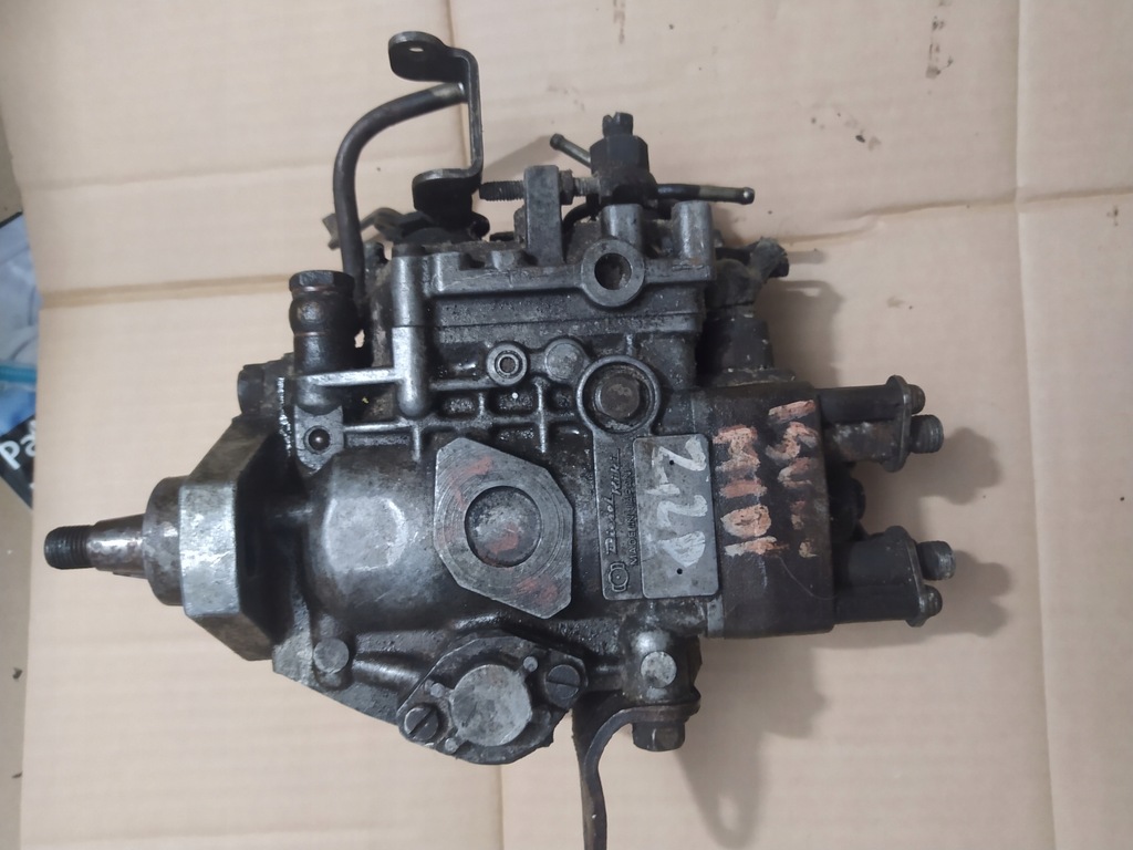 фото №5, Isuzu midi 2,2 d насос впрыскная na запчасти