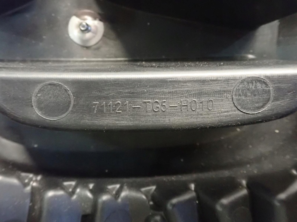 фото №3, Решітка радіатора honda jazz ii 08-11