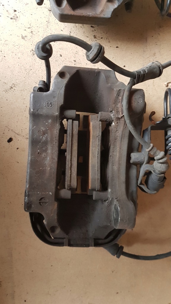 фото №5, Суппорты задняя audi q7 3.0 tdi