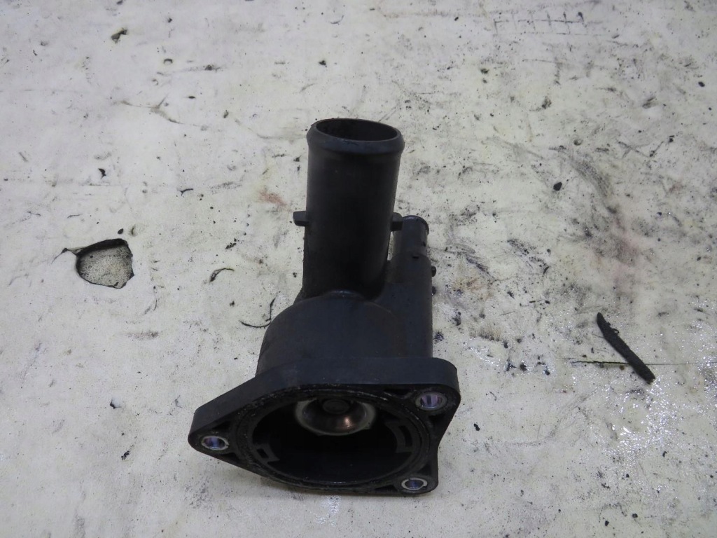 фото №4, Корпус термостата prius 3 iii