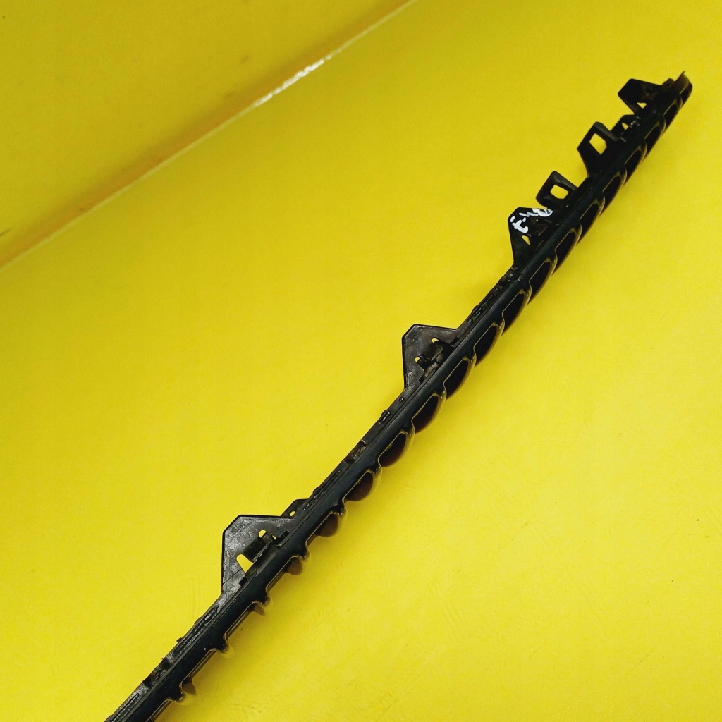 Решітка бампера / впуск повітря на капот bmw 3 e46 51138208484 nr67 Ціна