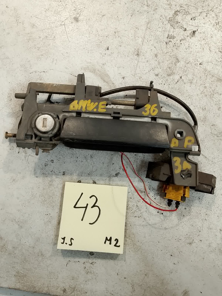 Купити Bmw 3 e36 51211960801 ручка зовнішня правий перед