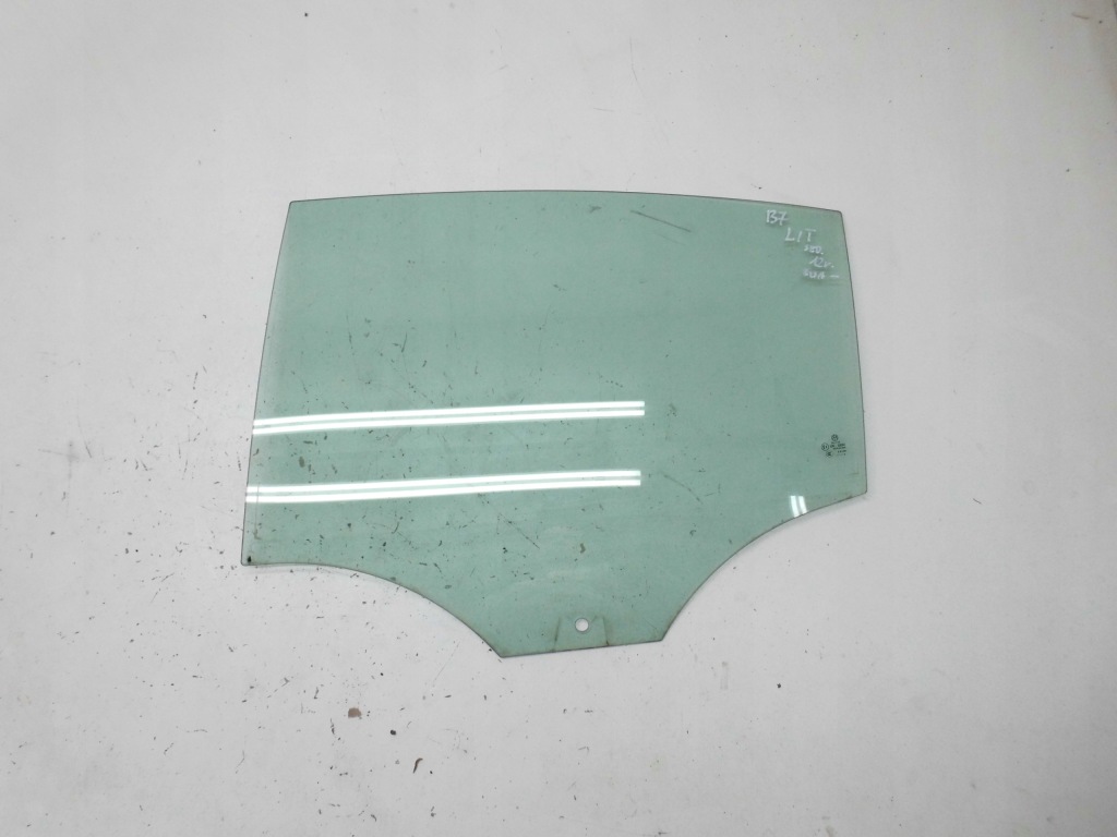 Купити Скло дверей vw passat b7 седан 2012r. ліва задня оригінал