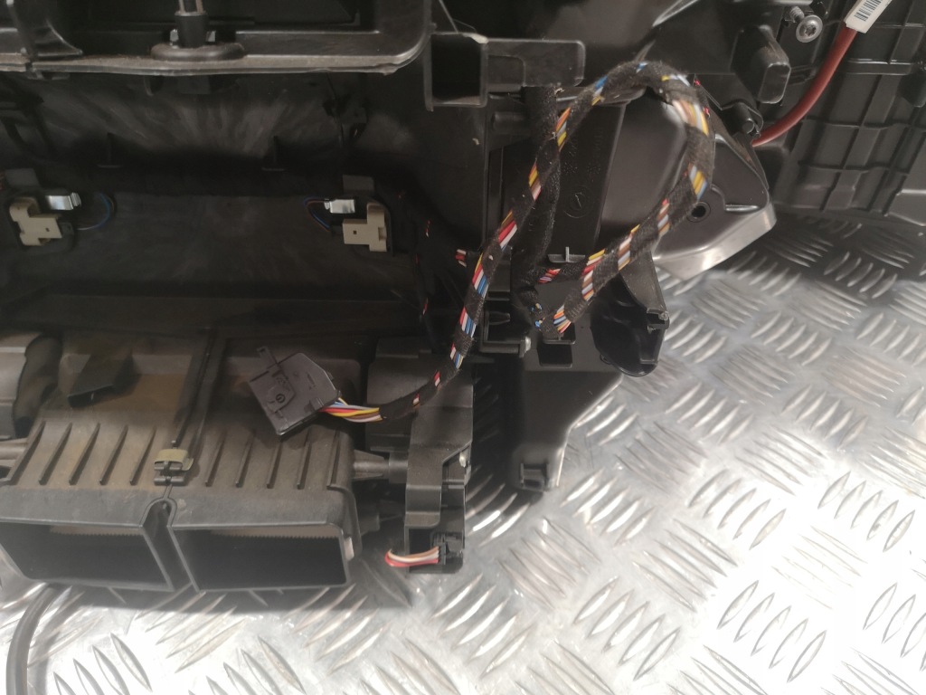 фото №6, Отопитель воздуходувка bmw f10 f11 econ 4-зона eu